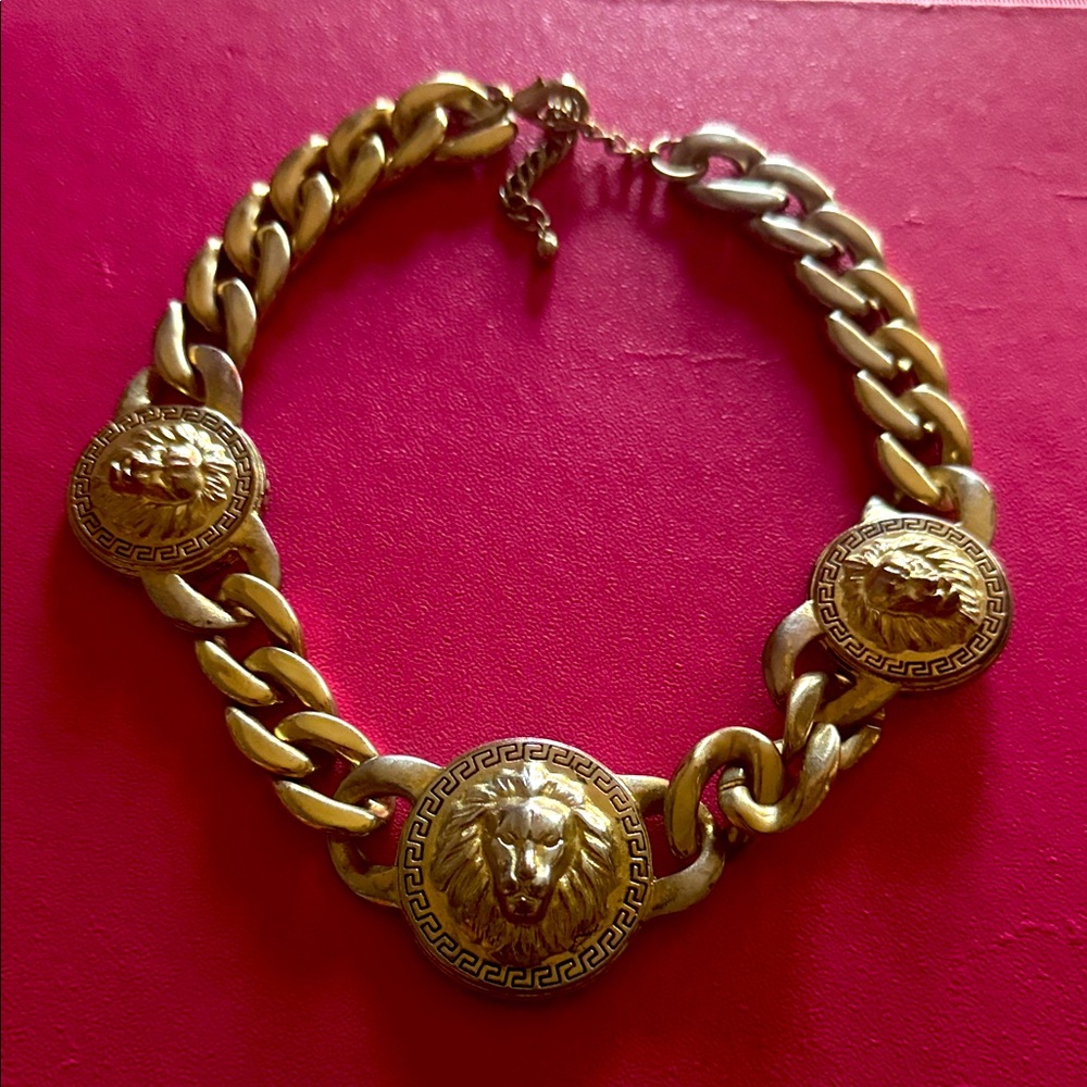 Vintage Pre-Loved Gold Three Head Lion Medallion Chain Necklace {Unsigned}